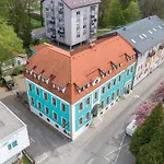 Aparthotel Julianin Dvor 3*