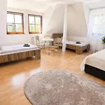 Julianin Dvor Apartmanhotel Ruttka