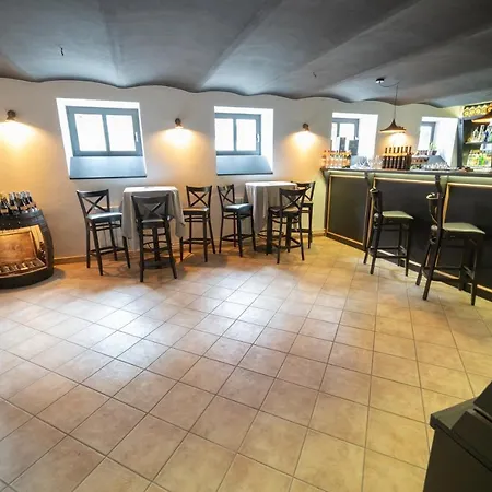 מלון דירות Julianin Dvor *