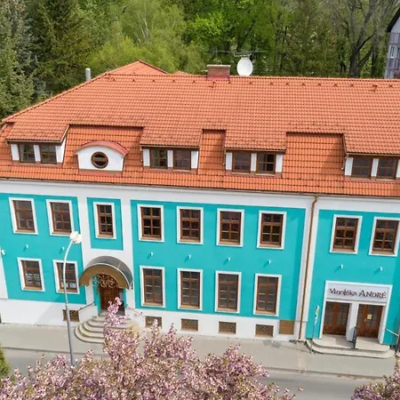 מלון דירות Julianin Dvor Vrútky