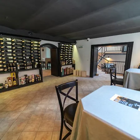 Aparthotel Julianin Dvor Vrutky