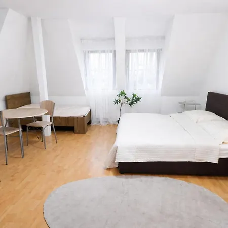 Julianin Dvor Apart-hotel 3*